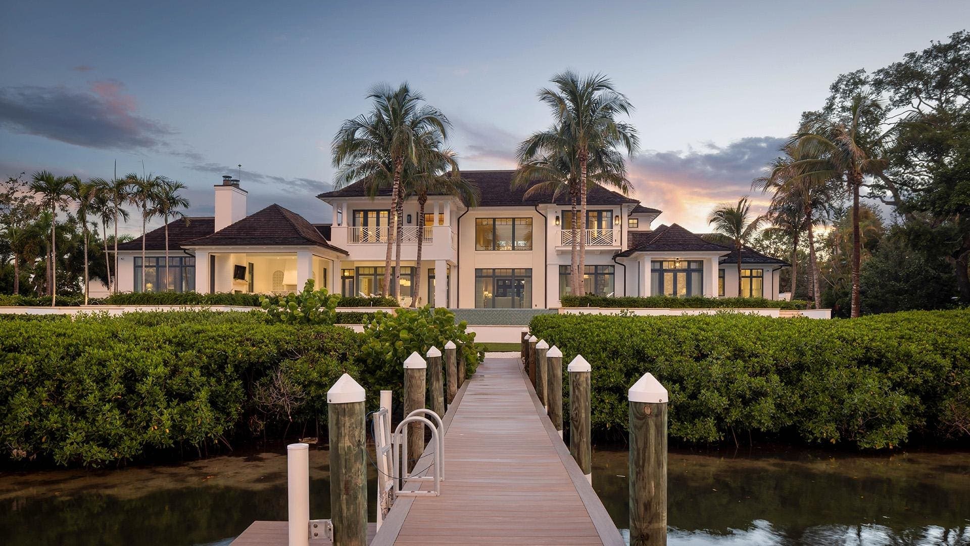 Inside A $30 Million Sarasota Estate Where Craftsmanship Meets Florida Coastline